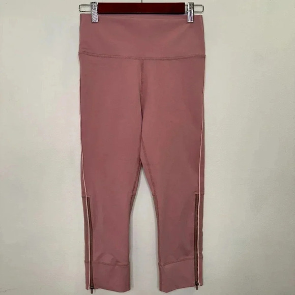 Fabletics Demi Lovato Define PowerHold High-Waisted Capri Pink Leggings Small - Picture 1 of 4
